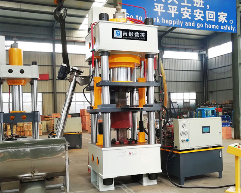 滕州油壓機廠家怎么樣呀？性價比怎么樣？