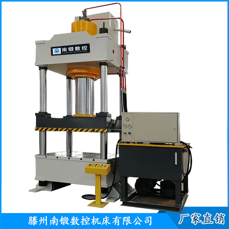 四柱液壓機的產(chǎn)品的導向結(jié)構(gòu)