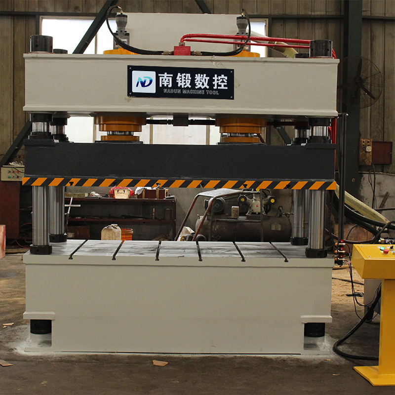 200t彩石金屬瓦成型油壓機(jī)200噸金屬成型壓力機(jī)