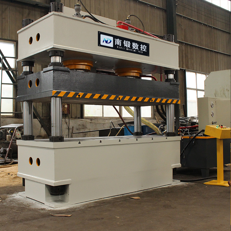 200t彩石金屬瓦成型油壓機(jī)200噸金屬成型壓力機(jī)