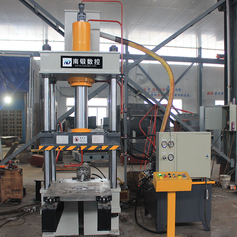 100t三梁四柱油壓機(jī)滕州100噸成型四柱油壓機(jī)移動(dòng)工作臺(tái)