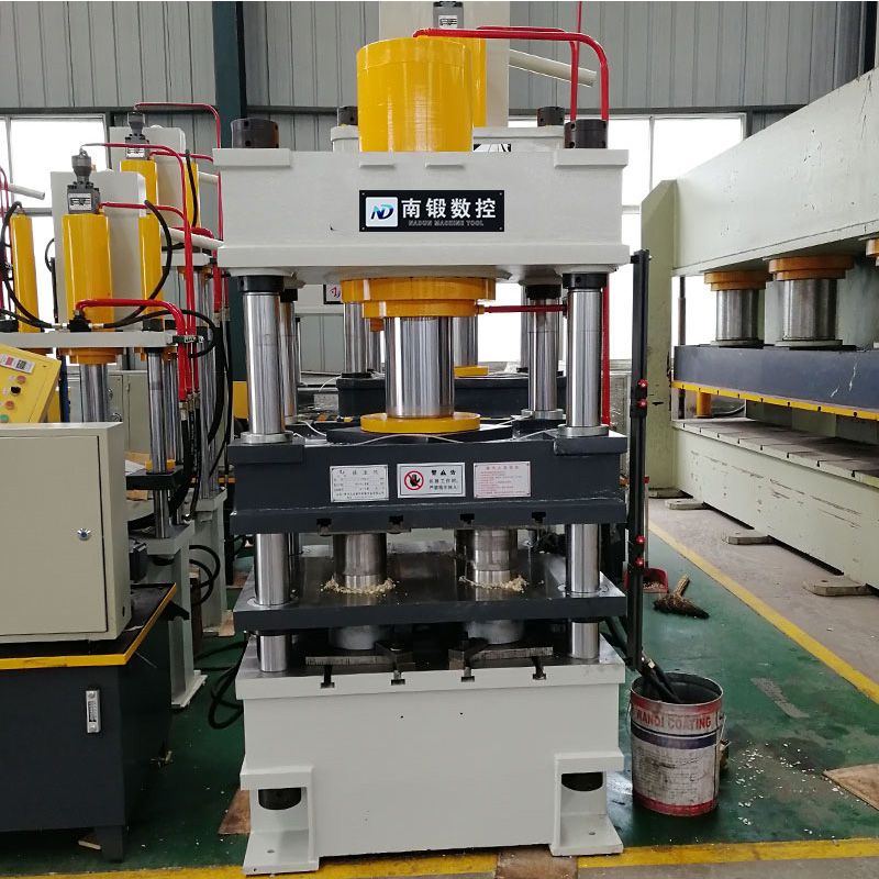 滕州液壓機(jī)廠家200噸粉末成型液壓機(jī)一出四茶餅機(jī)四柱油壓機(jī)