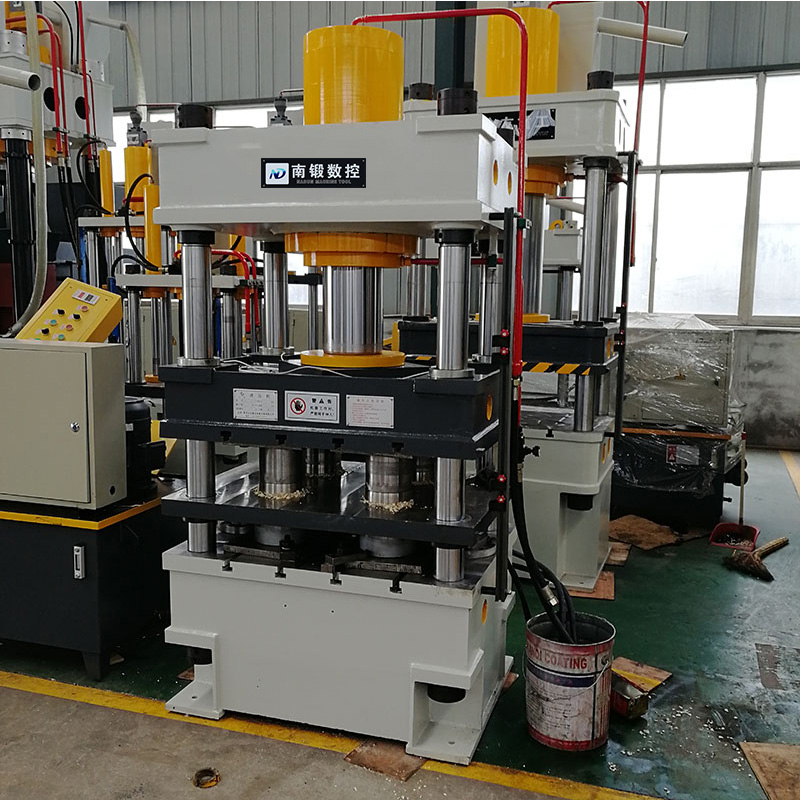 滕州液壓機(jī)廠家200噸粉末成型液壓機(jī)一出四茶餅機(jī)四柱油壓機(jī)