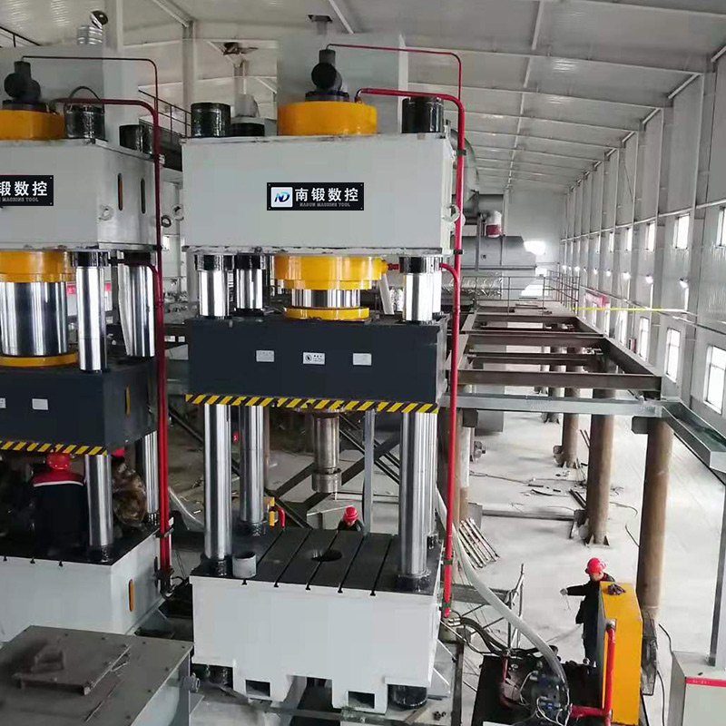1000噸四柱液壓機(jī)定制油壓機(jī)大型壓力機(jī)